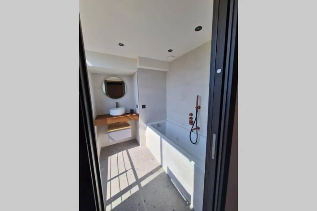Wonderful Rooftop - 6 Pers - Nice Saint-Laurent-du-Var Apartment
